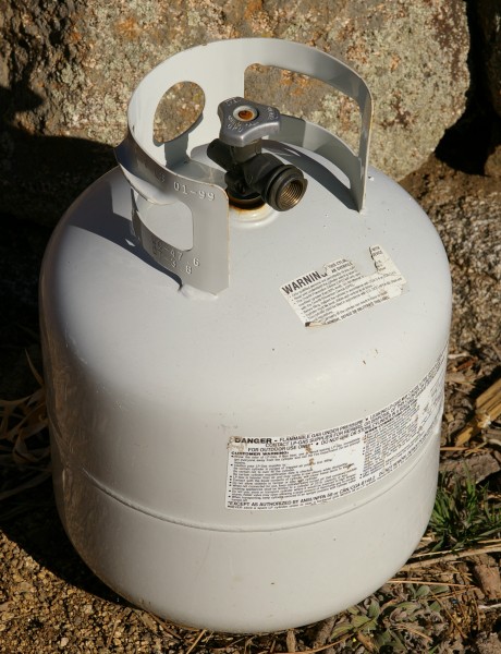 Propane_tank_20lb